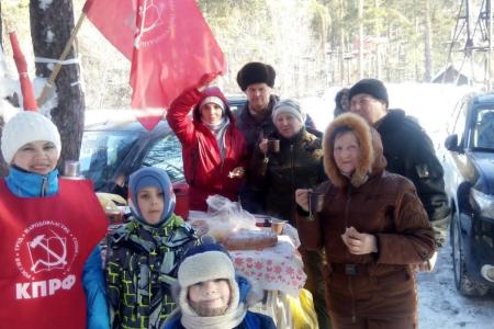 В Алтайском крае состоялся лыжный забег в честь 100-летия Великого Октября