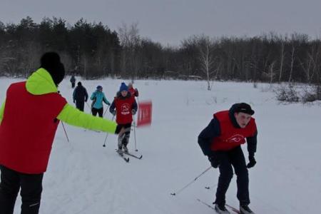В Саратове прошла Красная лыжня КПРФ-2017