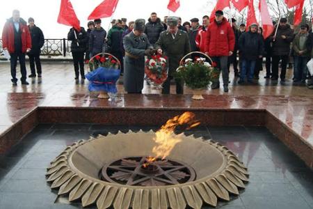 Ульяновский обком КПРФ провёл ряд праздничных мероприятий в честь Дня Советской Армии и ВМФ