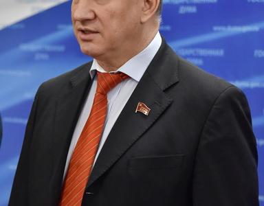 «Власть пожнет бурю!». В.Ф. Рашкин, Д.А. Парфенов и В.А. Ганзя представили позицию КПРФ по скандальному законопроекту Белых