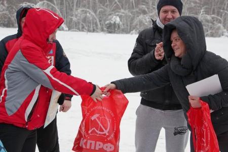 В Саратове прошла Красная лыжня КПРФ-2017
