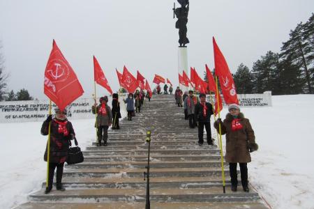 Ленинградская область. Коммунисты провели митинг у памятника «Партизанская Слава»
