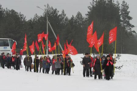 Ленинградская область. Коммунисты провели митинг у памятника «Партизанская Слава»