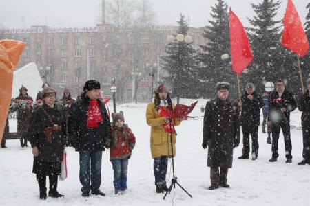 Слава Советской Красной Армии! Акция калужских коммунистов