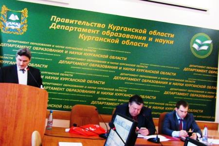Курган. Коммунисты приняли участие в заседании оргкомитета по подготовке  к 72-летию Великой Победы