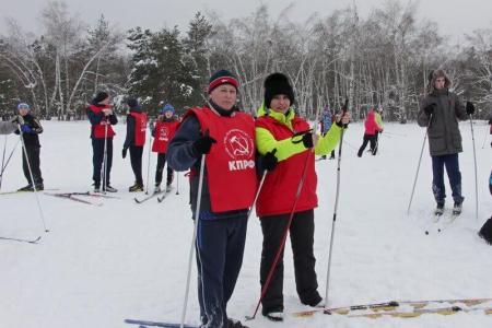 В Саратове прошла Красная лыжня КПРФ-2017