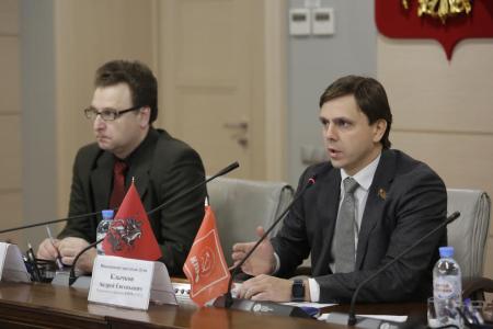 В Мосгордуме прошел «круглый стол» по теме обманутых дольщиков. По итогам обращения руководителя фракции КПРФ в МГД А.Е. Клычкова инициировано проведение финансовых расследований по 18 объектам долевого строительства