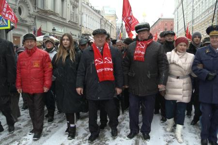 Великий подвиг Красной Армии пускай история хранит! Подмосковные коммунисты приняли участие в торжественных мероприятиях КПРФ в столице