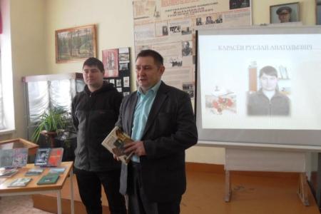 Курганская область. Коммунисты приняли участие в работе литературного клуба