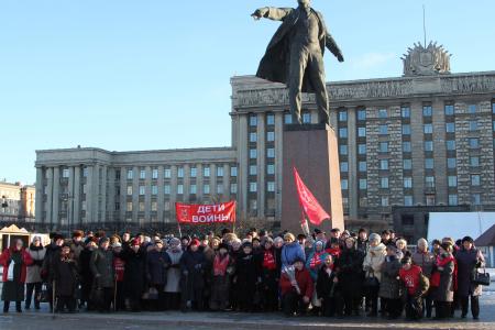 «Мы живем общими целями и важным общим делом!». Активисты женского движения в Санкт-Петербурге рассказали о своей работе