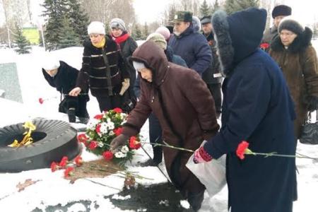 Татарстан. В Нижнекамске прошел митинг, посвящённый 99-й годовщине создания Рабоче-Крестьянской Красной Армии