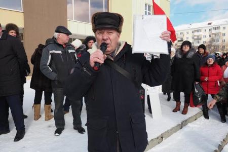 Свердловские коммунисты приняли участи в народном сходе в городе Карпинск