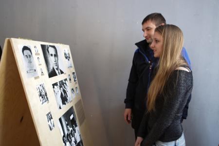 В Новосибирске открылась фотовыставка, посвященная Фиделю Кастро