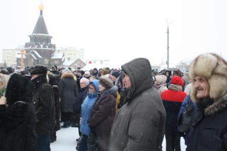 Массовой митинг КПРФ в Нарьян-Маре: Жители Ненецкого автономного округа потребовали отставки губернатора