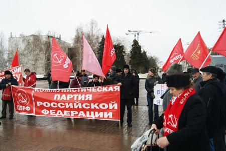 Ульяновский обком КПРФ провёл ряд праздничных мероприятий в честь Дня Советской Армии и ВМФ