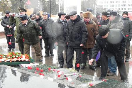 Белгородские коммунисты и их союзники отметили День Советской Армии – День Защитника Отечества