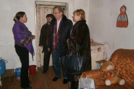«Радио России – Чита»: Владимир Поздняков помог приюту для бездомных в Чите приобрести уголь и оформить документы его «постояльцам»