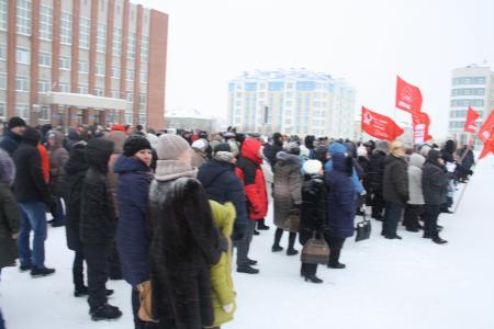 Массовой митинг КПРФ в Нарьян-Маре: Жители Ненецкого автономного округа потребовали отставки губернатора