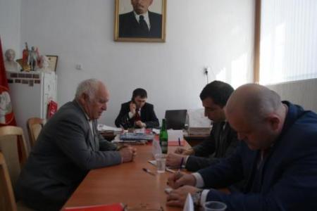 Карачаево-Черкесская Республика. В приемной в Черкесске А.Ж. Бифова проведен прием избирателей 