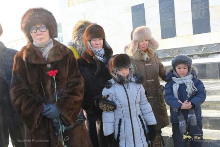 Якутские коммунисты приняли участие в митинге в память воинов-якутян, погибших на озере Ильмень в 1943 году