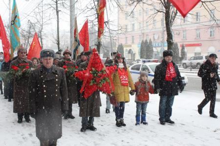 Слава Советской Красной Армии! Акция калужских коммунистов
