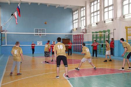 Республика Крым. В Бахчисарае состоялся турнир по волейболу, приуроченный ко Дню Советской Армии и Военно-Морского флота