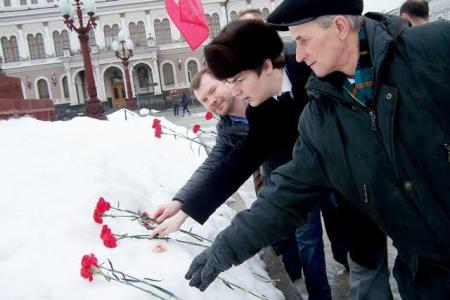Татарстан. Казанские коммунисты отметили  День Советской Армии и Военно-Морского Флота