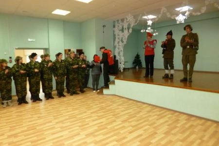 Коммунисты железнодорожного райкома Екатеринбурга в преддверии 23 февраля выступили в поселке Северка