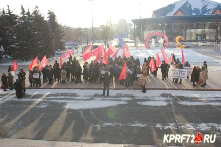 Тюменские коммунисты продолжают отстаивать интересы пенсионеров города Тюмени