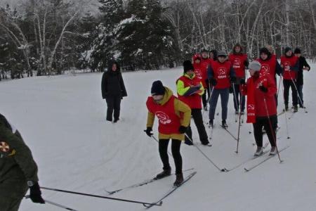 В Саратове прошла Красная лыжня КПРФ-2017