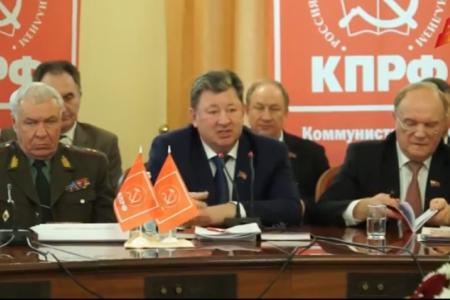 Владимир Кашин рассказал как программа КПРФ поднимет страну с колен. Видео KPRF.TV