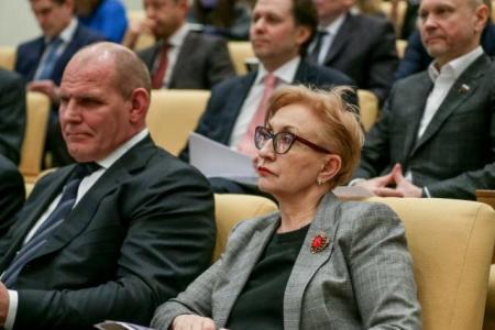 Иван Мельников открыл Парламентские слушания по обсуждению реформы теплоснабжения: правительственная модель несёт серьезные риски