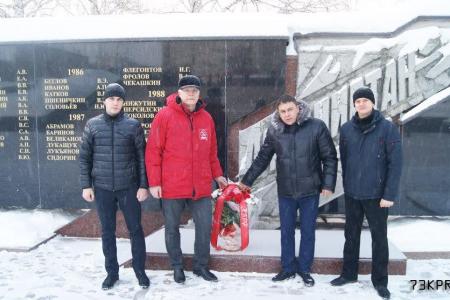 Ульяновская область. Коммунисты возложили венок в память о погибших войнах-афганцах
