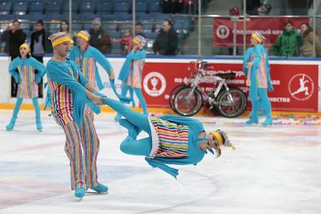 Большой турнир по фигурному катанию спортклуба КПРФ