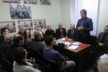 Москва. Состоялась рабочая встреча руководителя фракции КПРФ в Мосгордуме Андрея Клычкова с активом Тверского районного отделения КПРФ