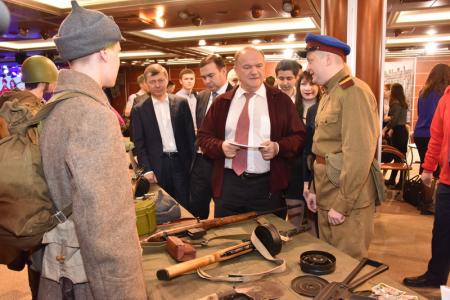 Г.А. Зюганов: "Мы все устремились к 100-летию Великого Октября"