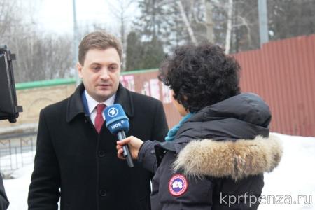В Пензу приехало немецкое телевидение, чтобы снять сюжет о росте популярности генералиссимуса И.В. Сталина