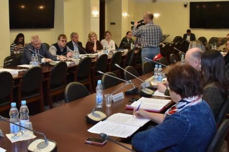 В Госдуме прошло заседание рабочей группы по доработке законопроекта Алексея Куринного о перевозке детей-инвалидов