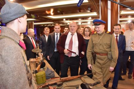 Г.А. Зюганов: "Мы все устремились к 100-летию Великого Октября"