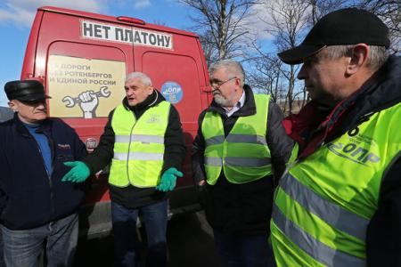 В регионах начались акции протеста дальнобойщиков против «Платона»
