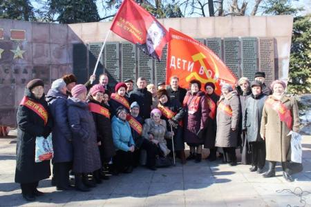 В Пензе прошёл митинг-концерт «Навстречу 100-летию Великого Октября»