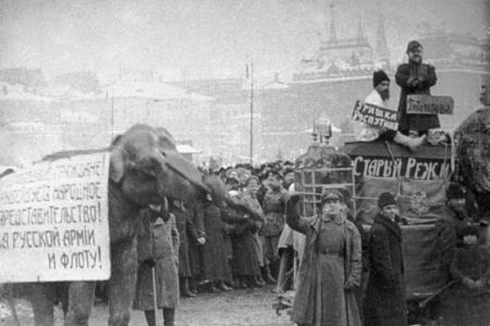 Проект KPRF.RU "Хроника революции". 17 марта 1917 года: Ленин определяет основные задачи момента, Св.Синод о новой эре в жизни Церкви, смотр войск на Красной площади