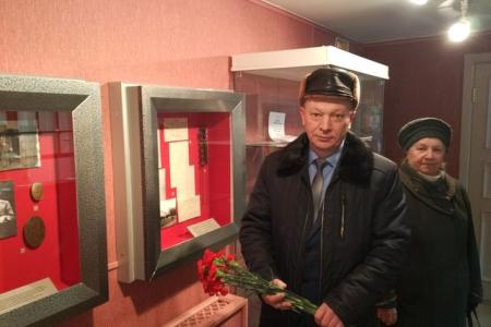 Вологодские коммунисты почтили память И.В. Сталина
