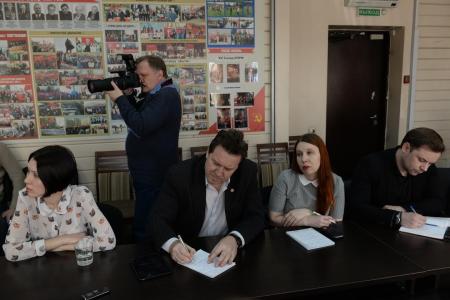 В Новосибирске прошла пресс-конференция Сергея Обухова и Виктора Пешкова