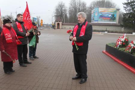Псковская область. Коммунисты почтили память героев-десантников 6-й роты