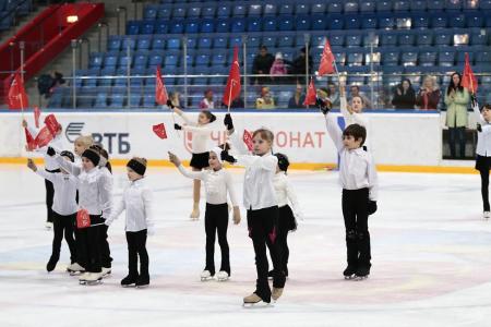 Большой турнир по фигурному катанию спортклуба КПРФ