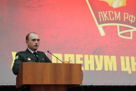 Ленинский комсомол рассмотрел вопрос о работе с пионерами и школьниками