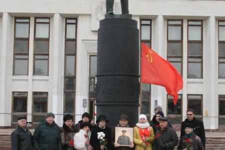 Калуга. Сталин — наше знамя боевое!