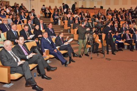 В.И. Кашин провел парламентские слушания о законодательном обеспечении развития переработки сельскохозяйственной продукции