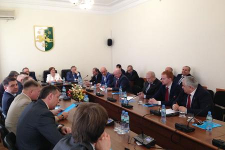 К.К. Тайсаев принимает участие в работе группы международных наблюдателей на выборах в Народное Собрание Республики Абхазия